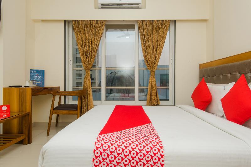 Levender Bough Hotel Мумбай Екстериор снимка