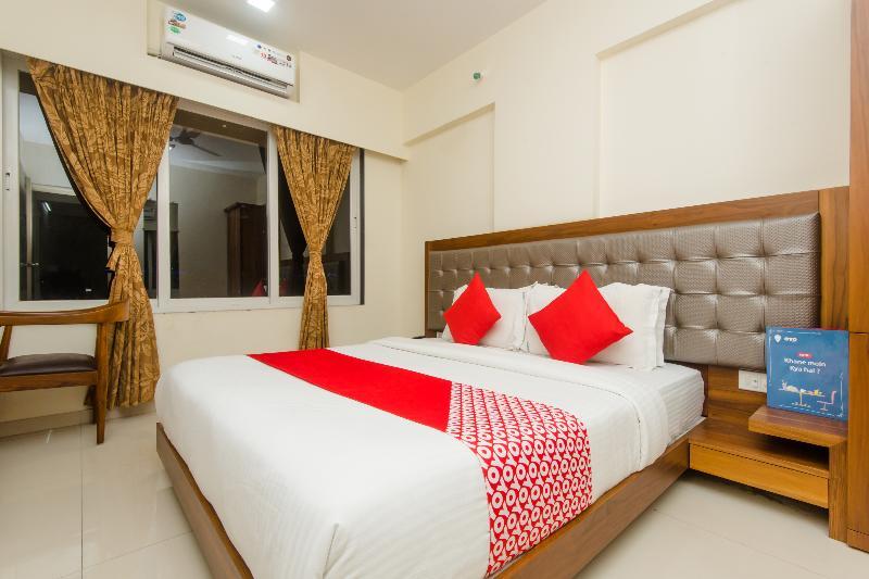 Levender Bough Hotel Мумбай Екстериор снимка