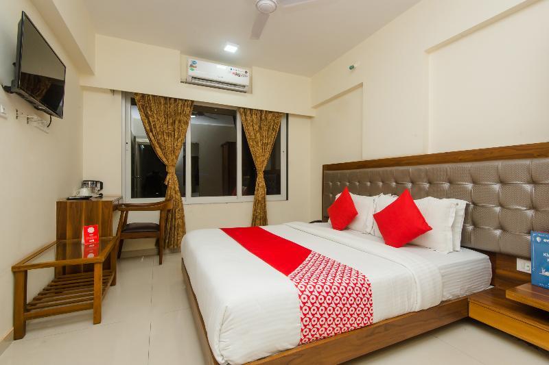 Levender Bough Hotel Мумбай Екстериор снимка